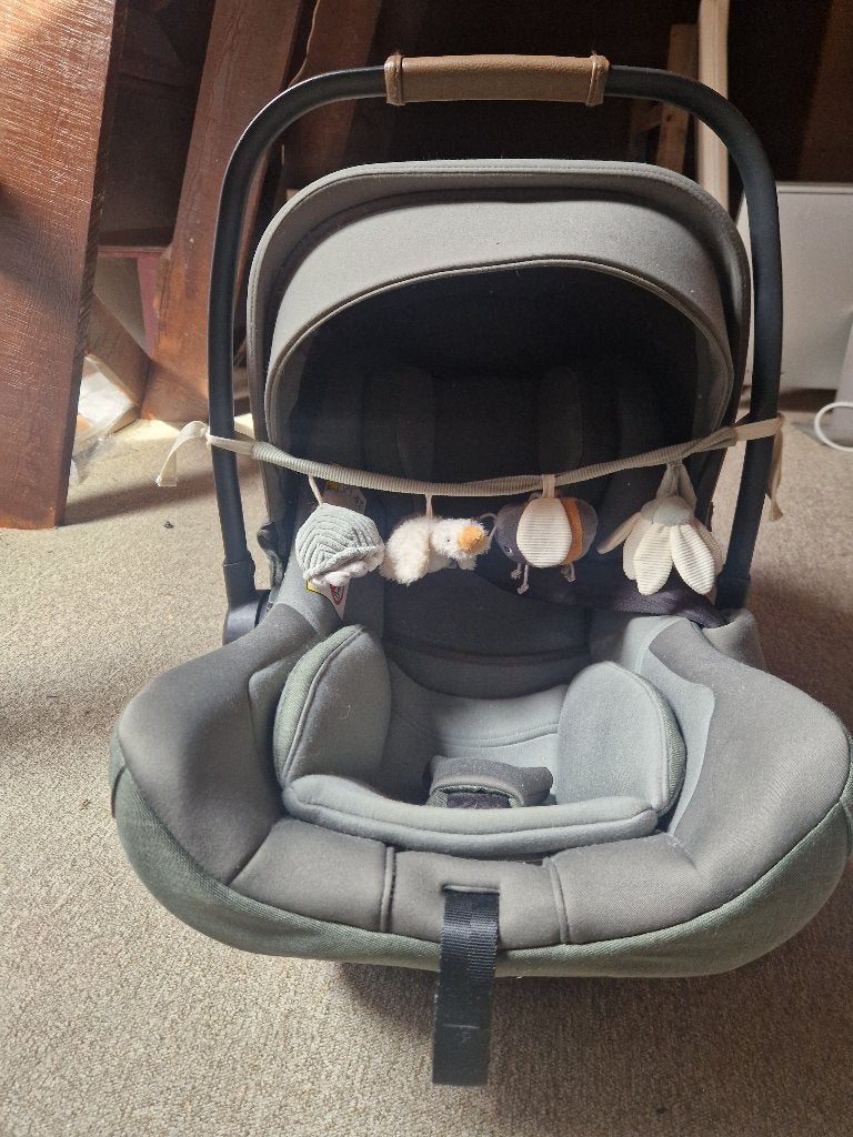 Reiswieg/autostoel Nuna Mixx Pine, Enfants & Bébés, Sièges auto, Autres marques, Mode veille, Enlèvement ou Envoi, Utilisé