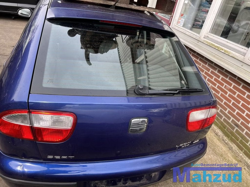 SEAT LEON 1 Blauw achterklep 1999-2005, Arrière, Autovia A-2, Km 585 585
08760  Martorell, ES, SEAT S.A., Utilisé