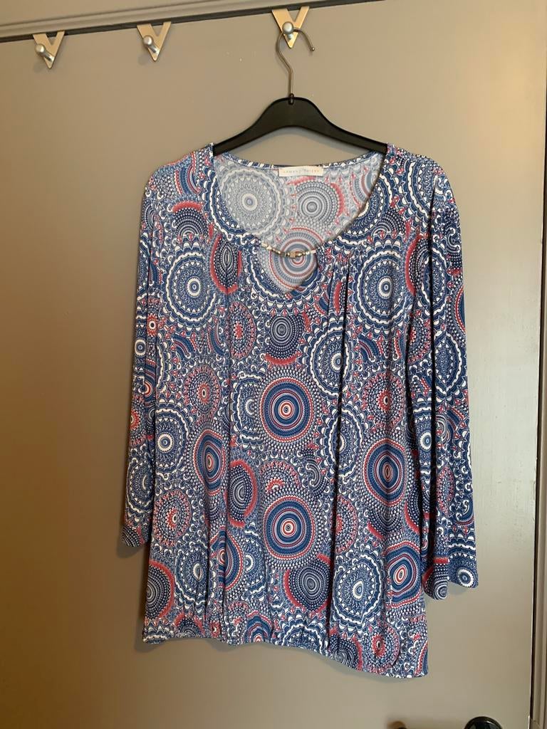 Blouse bleue dame taille 44, Vêtements | Femmes, Blouses & Tuniques, Comme neuf, Taille 42/44 (L), Bleu, Enlèvement ou Envoi