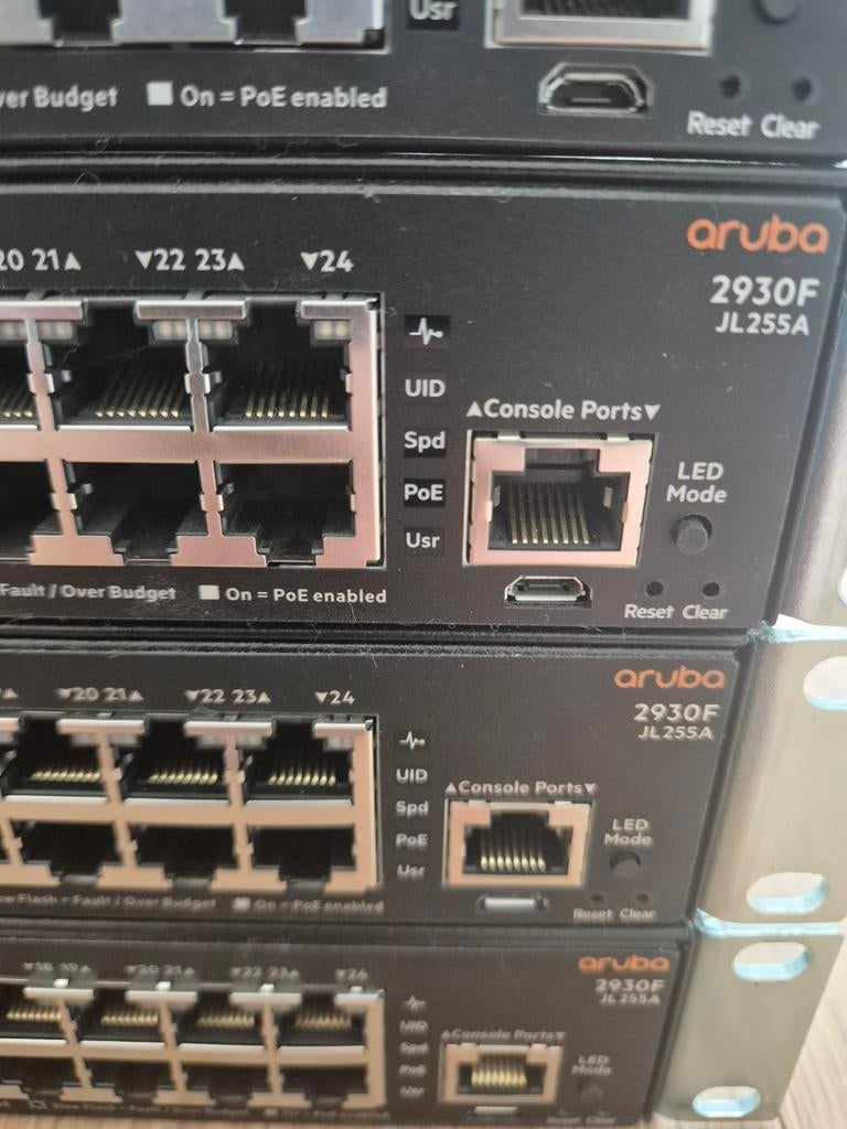 4 x Aruba 2930F - JL255A, Computers en Software, Netwerk switches, Ophalen