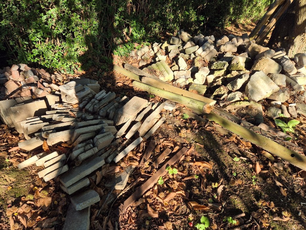 J'offre 100€ pour venir débarasser +/- 2 tonnes de béton, Bricolage & Construction, Enlèvement, Utilisé, Autres matériaux, Autres types