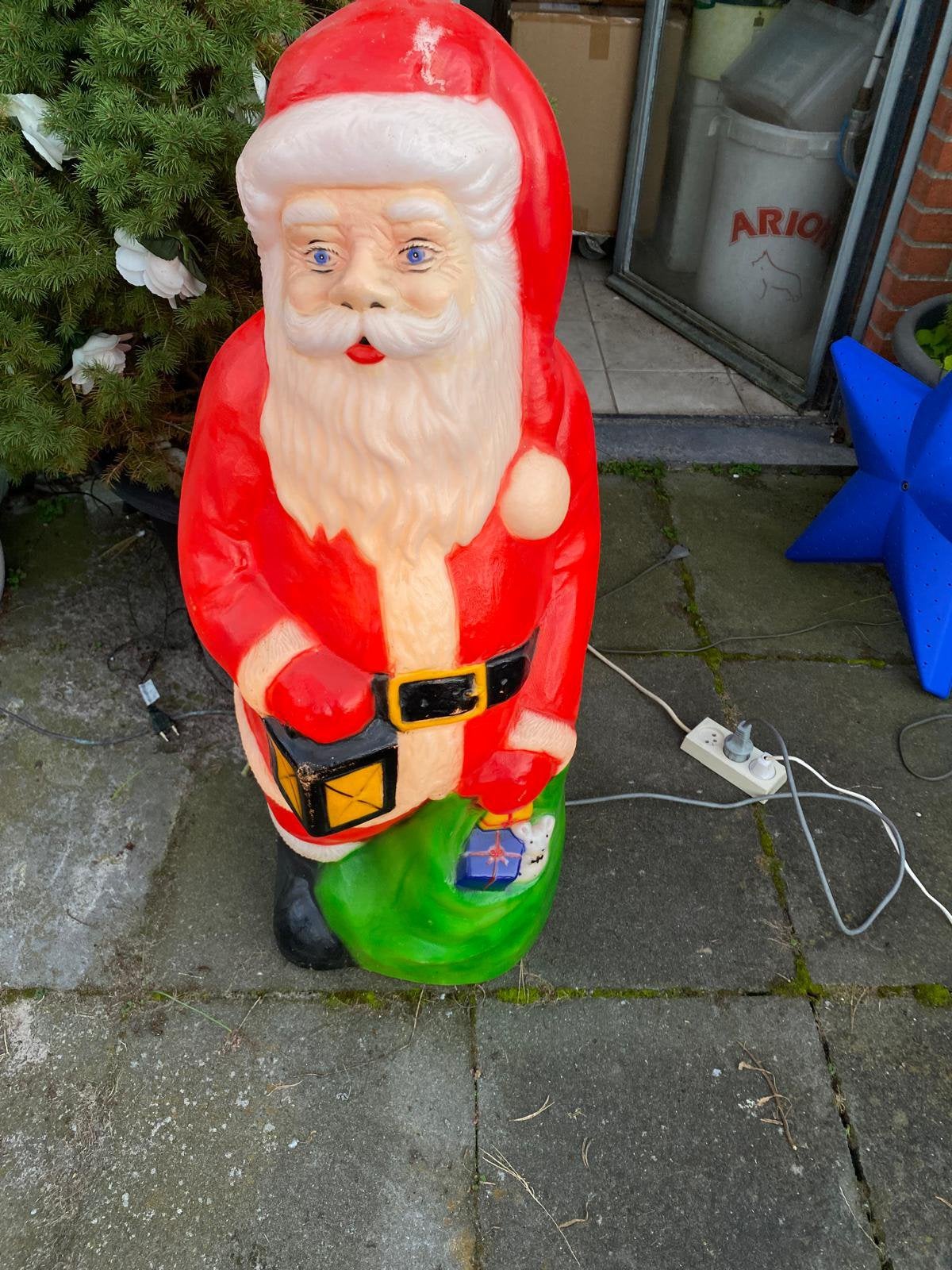 Plastic kerstman, Enlèvement, Utilisé