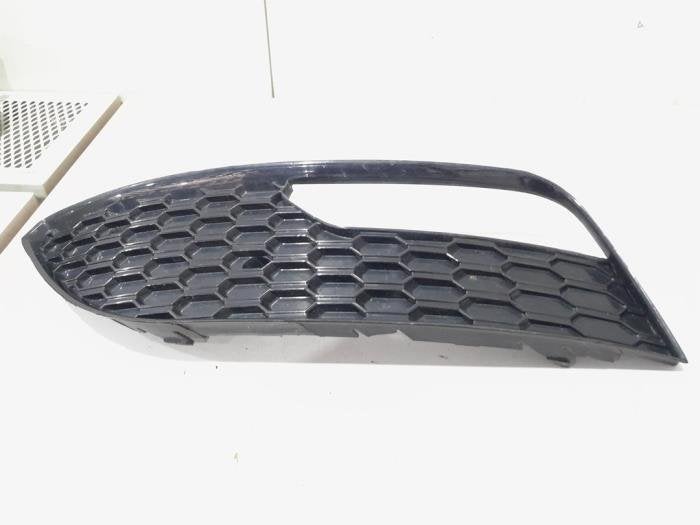 Bumper Rooster van een Audi A3, Gebruikt, -, -, Bumper