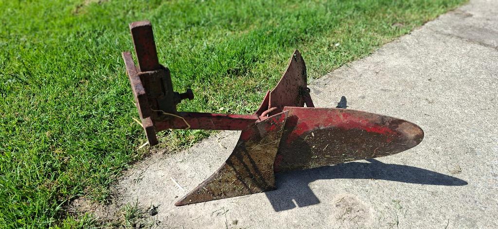 Charrue et butoir pour motoculteur., Enlèvement, Légume de pleine terre, Labour