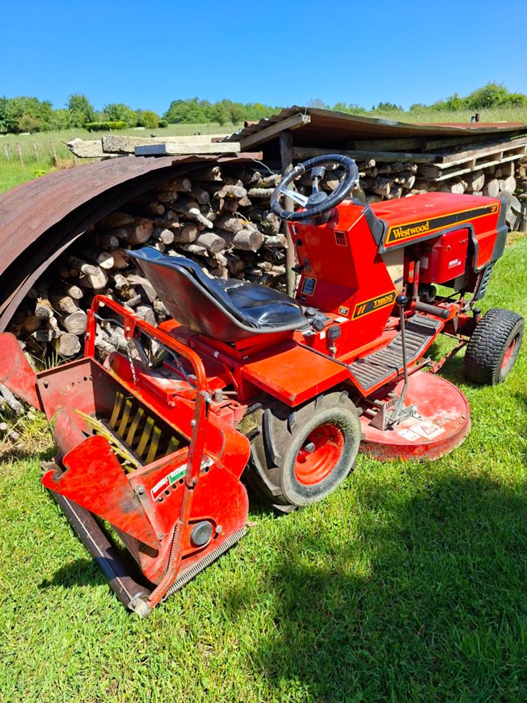 Tracteur tondeuse Westwood T1800 en ordre de marche, Enlèvement, Utilisé, Westwood T 1800, Moins de 90 cm