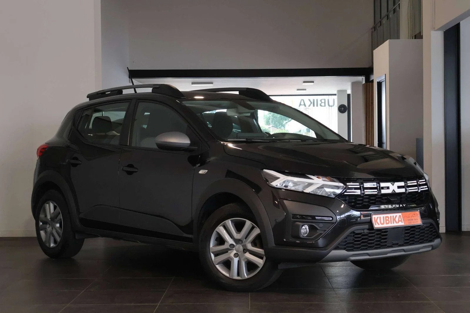 Dacia Sandero Sandero 1.0 Eco-G Navi Cruise Dodehoek Camera, Auto's, Stof, Gebruikt, 91 pk, 67 kW