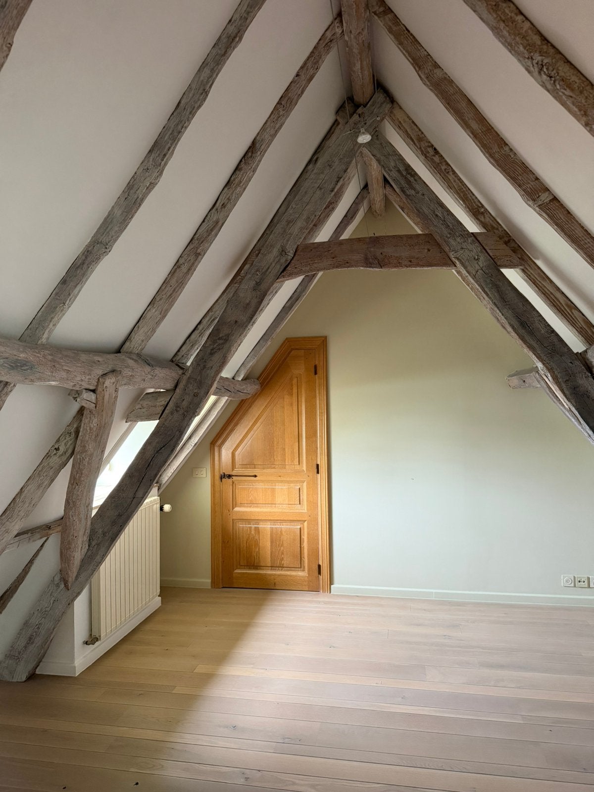 Vieilles poutres et chevrons en bois, Bricolage & Construction, Enlèvement, Utilisé