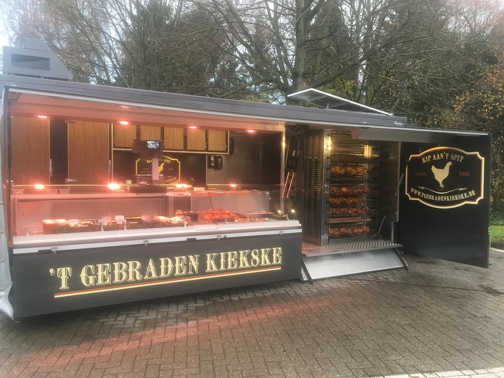 Marktwagen kip aan’t spit, Ophalen