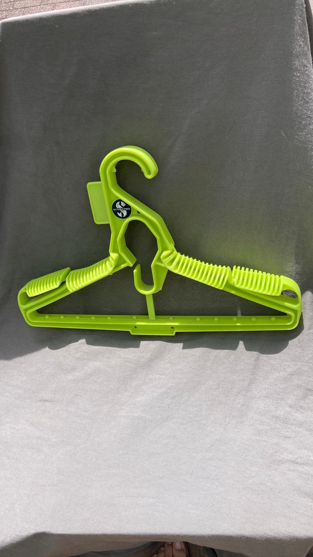 Cintres SCUBAPRO pour combinaisons, Sports nautiques & Bateaux, Vêtements nautiques, Enlèvement, Comme neuf