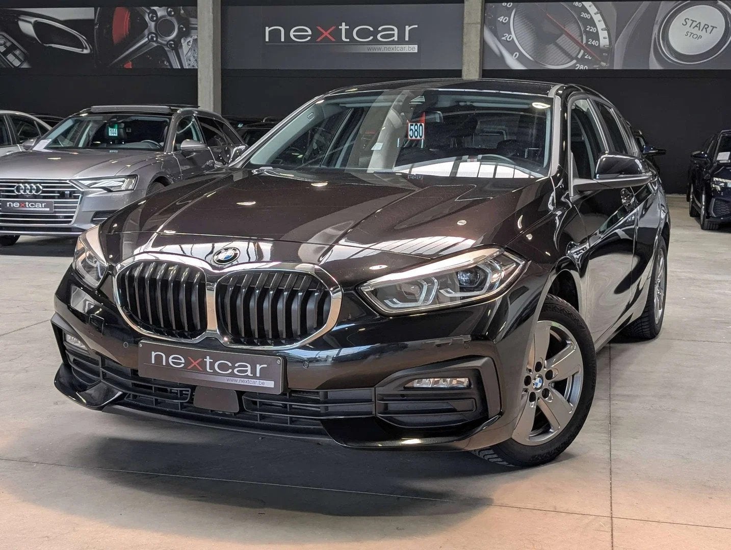 BMW 1 Serie 116 dA Hatch New *LED-NAVI PRO-CRUISE-PARKING AV, Autos : Divers, 1496 cm³, Automatique, BMW, Noir
