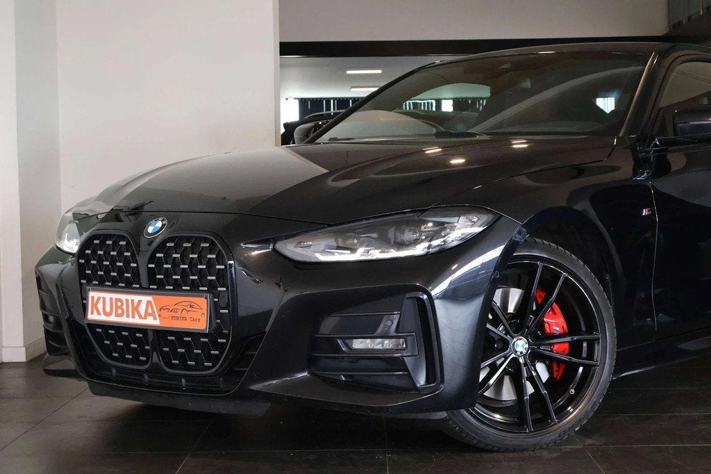 BMW 4 Serie 420 Coupé 420iAS (bj 2022, automaat), 4 cilinders, Zwart, 2 deurs, 125 g/km