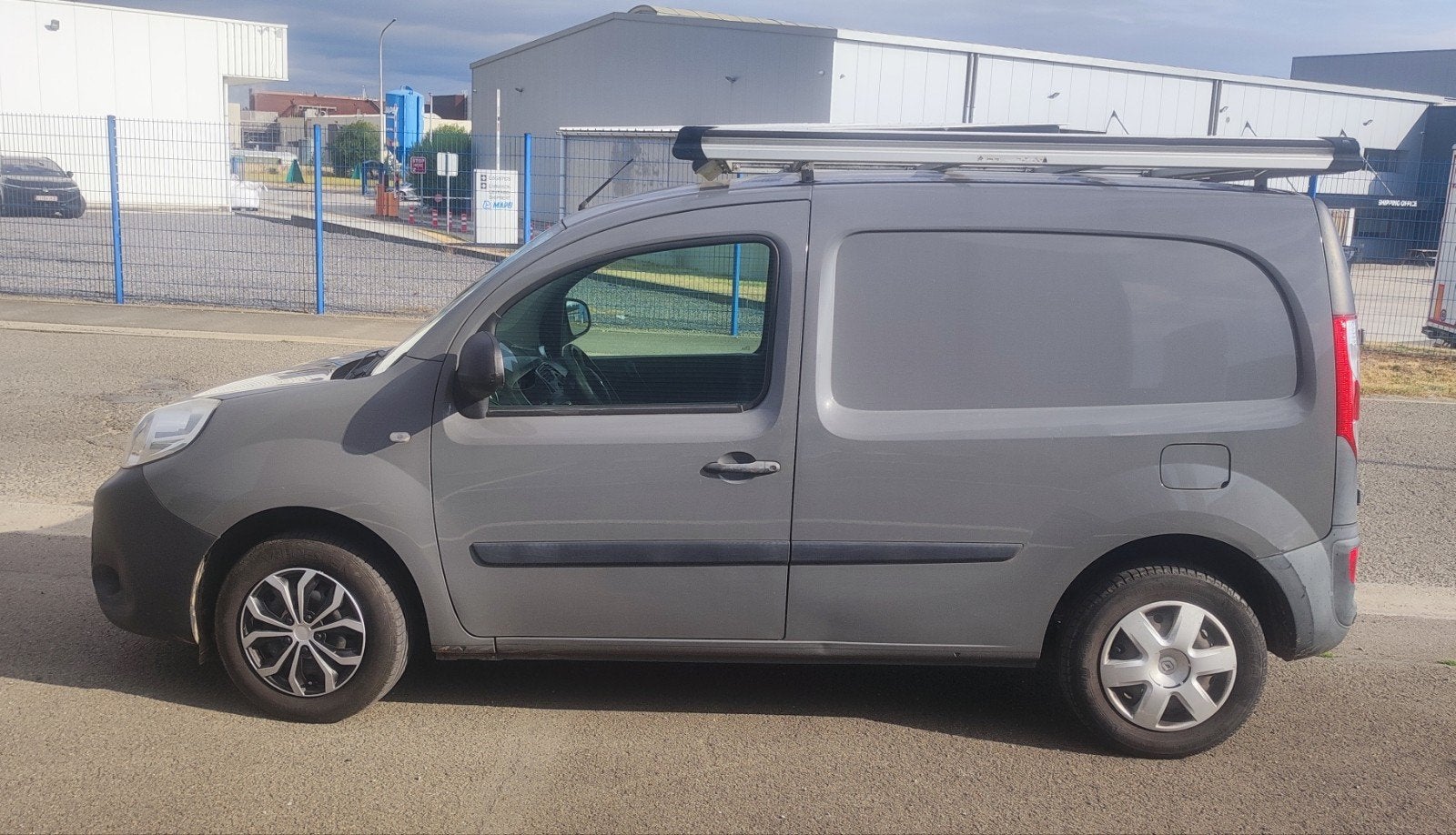 Renault Kangoo grise, Autos, Achat, 4 portes, 2 places, Boîte manuelle