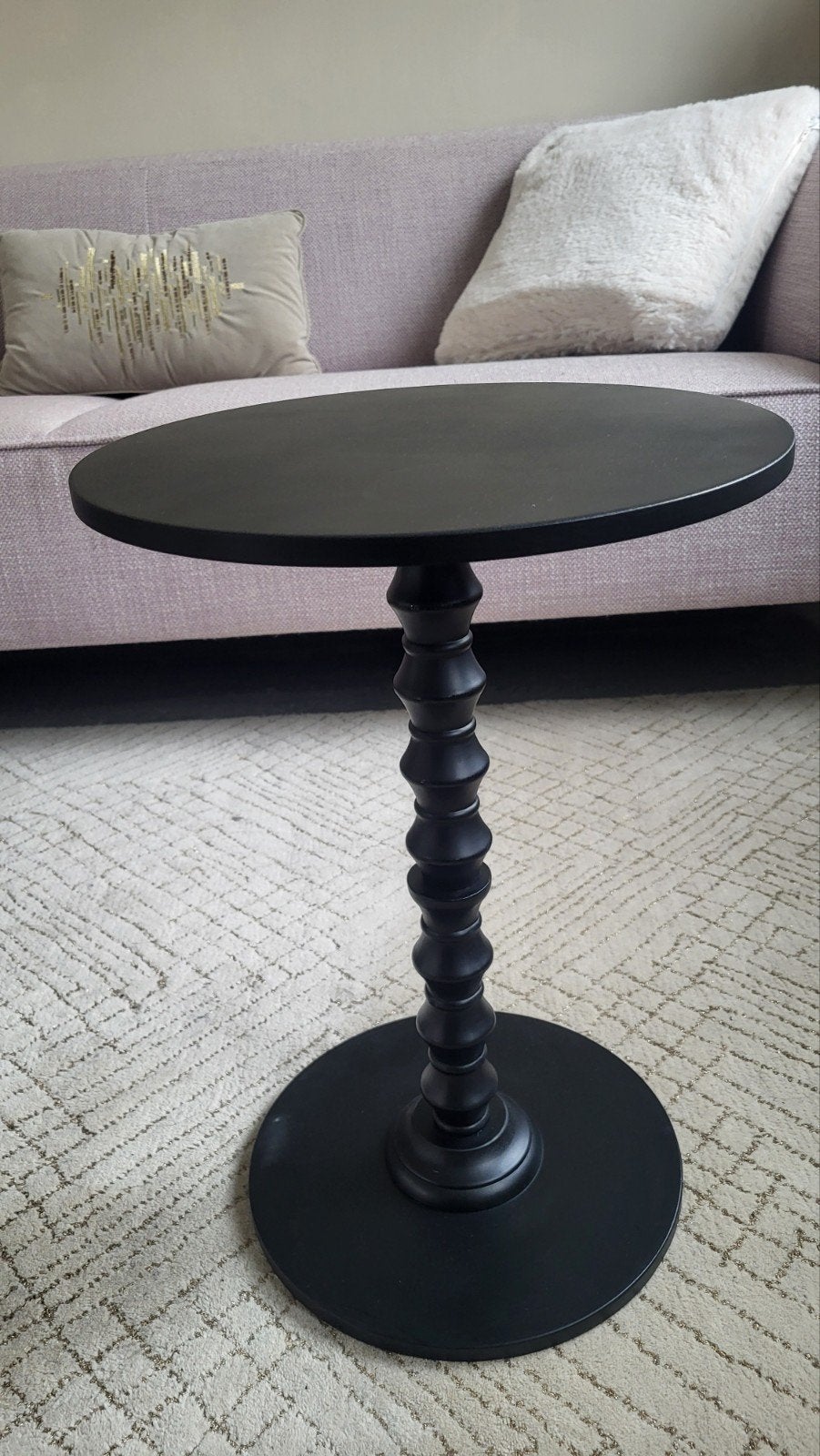 Table d'appoint en parfait état, Enlèvement