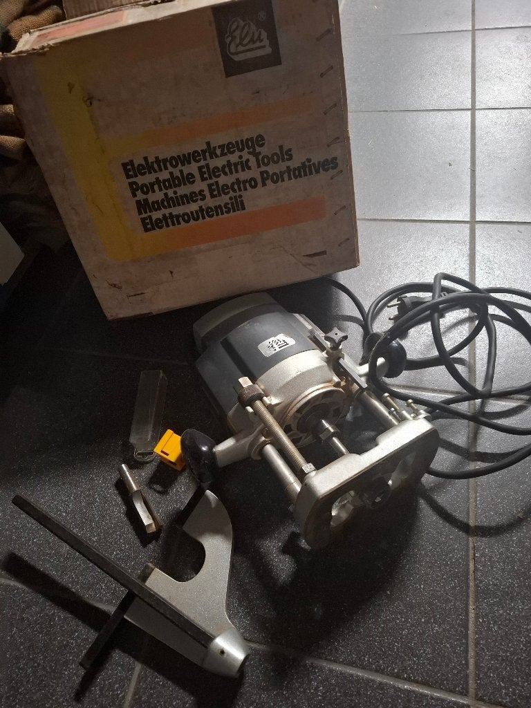 Elu houtbewerkinszaag, Bricolage & Construction, Outillage | Scies mécaniques, Enlèvement ou Envoi, Utilisé, Scie à onglet