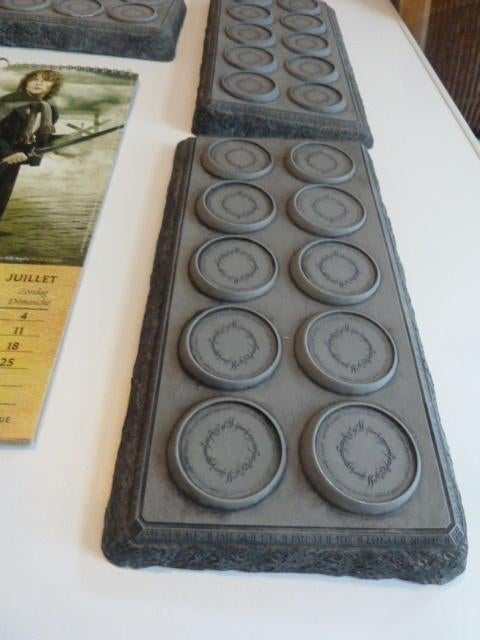 3 Socles figurines Seigneur des Anneaux +Calendrier 15€pièce, Collections, Enlèvement ou Envoi, Comme neuf, Autres types