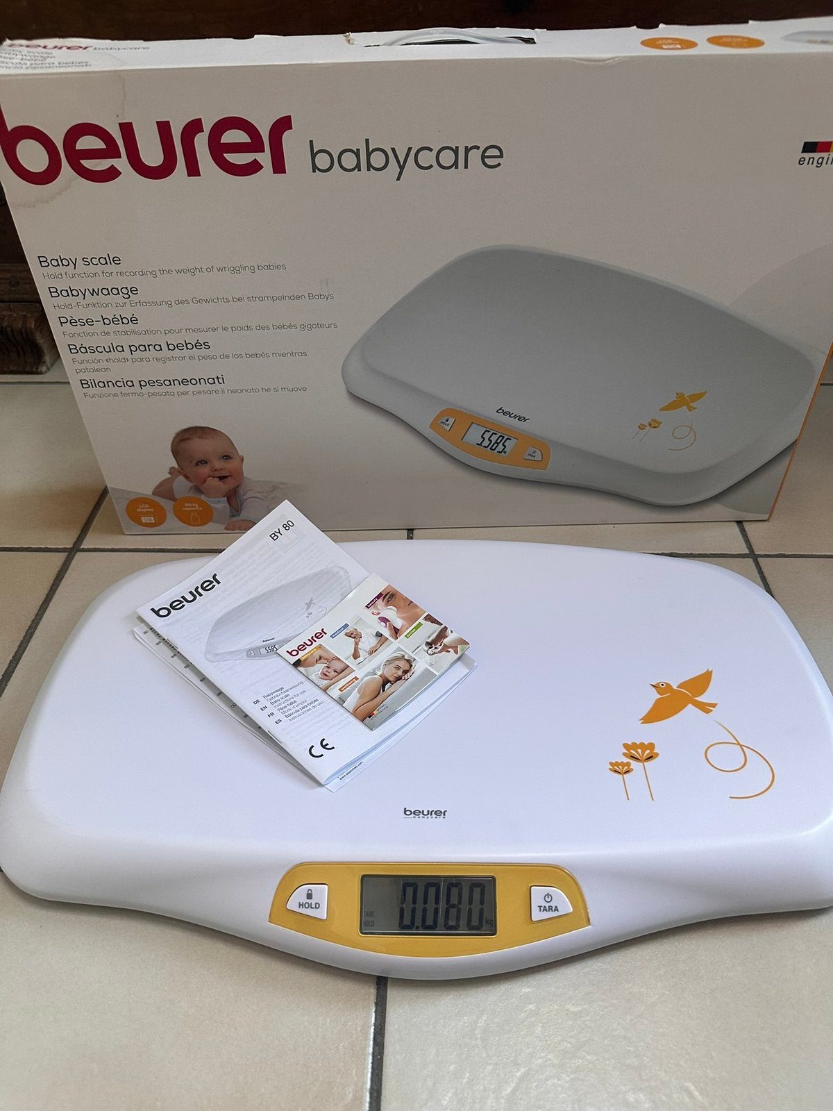 Beurer BY 80 babyweegschaal met doos en instructies, Ophalen, Zo goed als nieuw