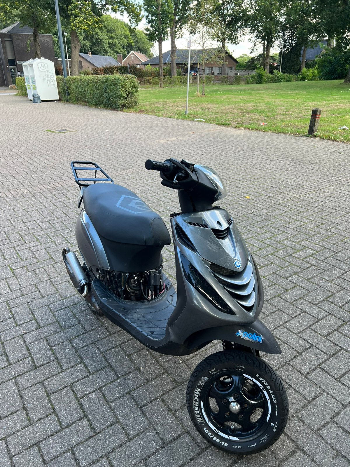 Piaggio zip h2o 70cc, Fietsen en Brommers, Ophalen, Tweetakt, Klasse A (25 km/u), Zo goed als nieuw