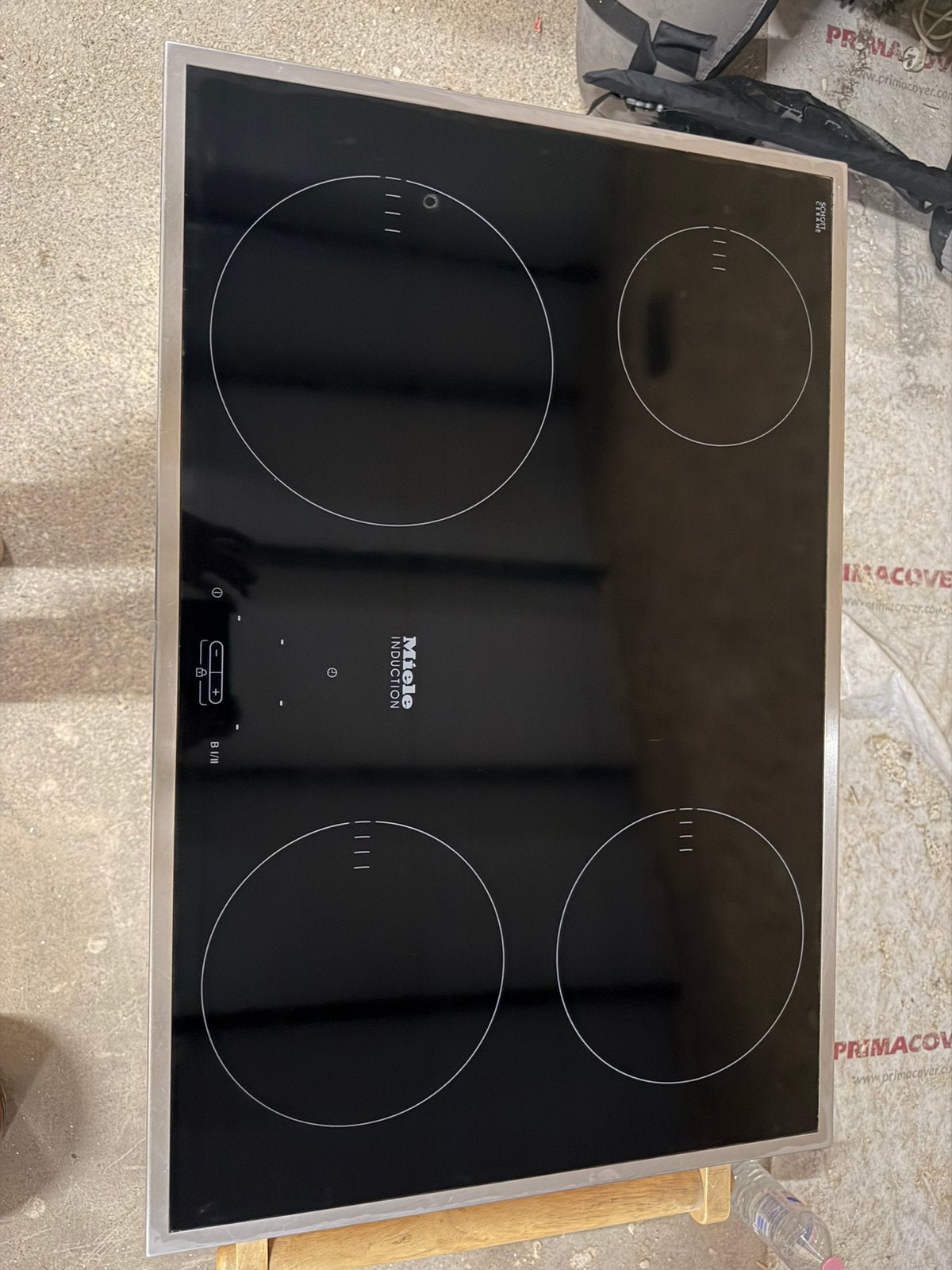 Miele KM 6118 inductiekookplaat – 4 zones – 7,4 kW, Elektronische apparatuur, Ophalen, Zo goed als nieuw, 4 kookzones