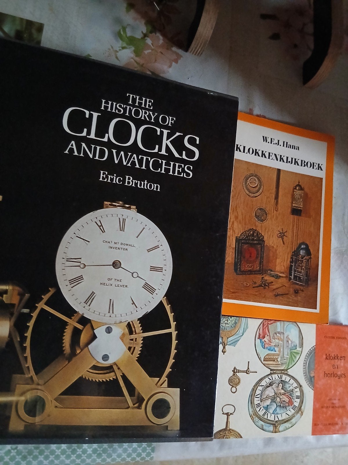 Klokken en horloge boeken, Antiek en Kunst, Ophalen of Verzenden