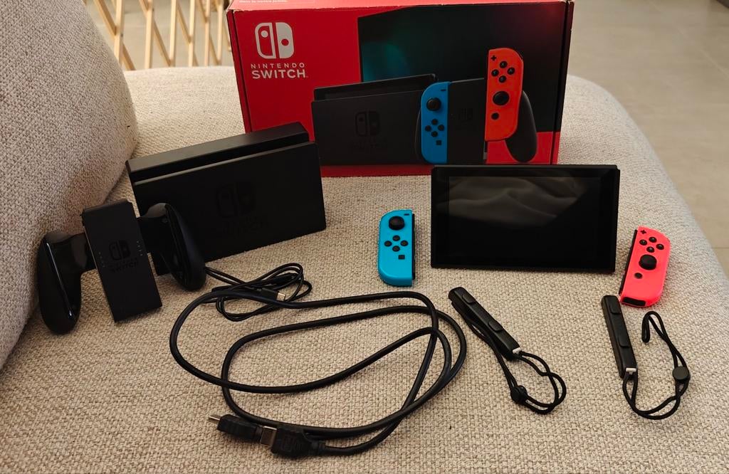 Nintento Switch V2, Enlèvement
