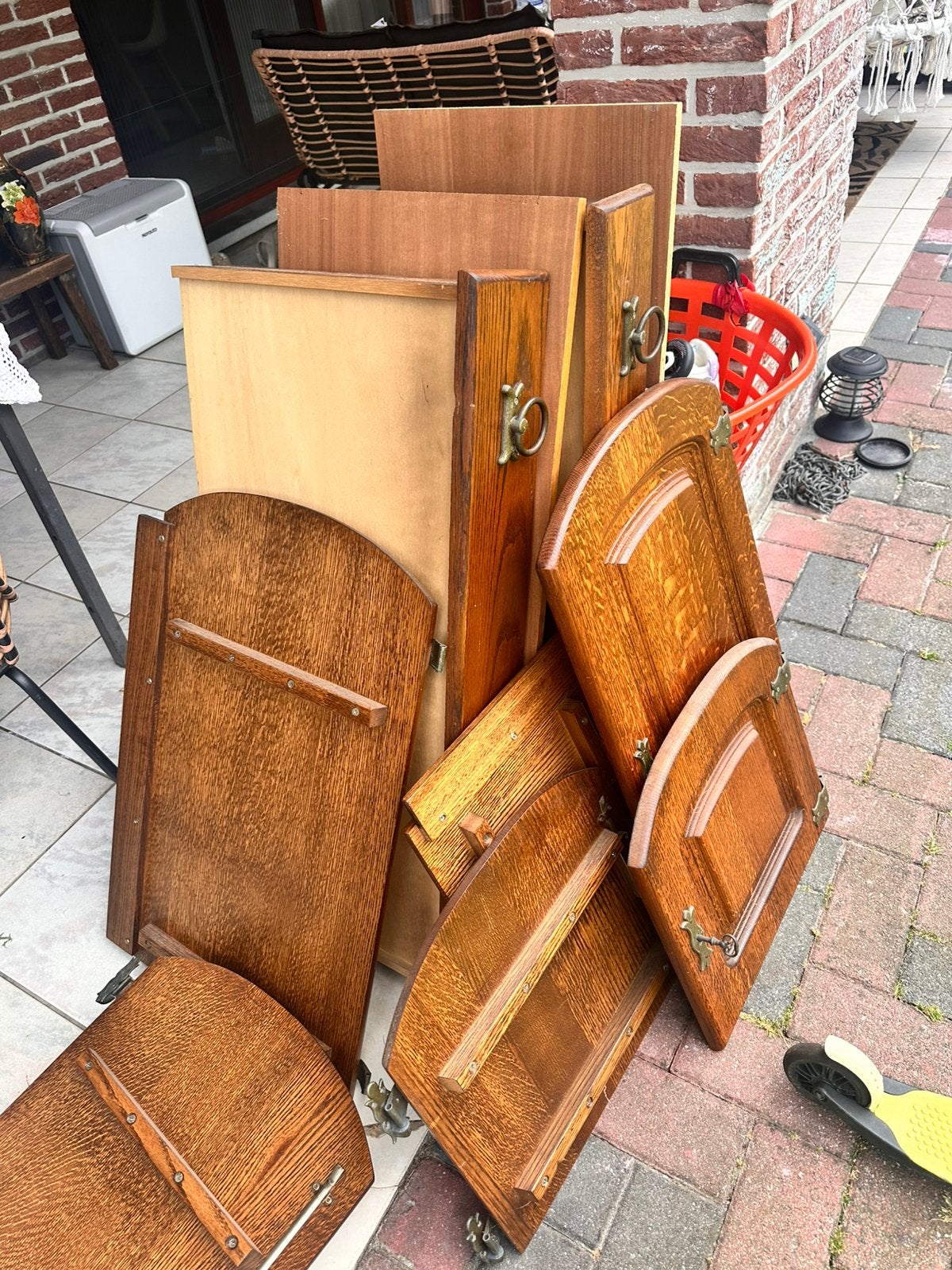 Gratis houten kastplanken en deuren – zelf af te halen, Ophalen, Gebruikt