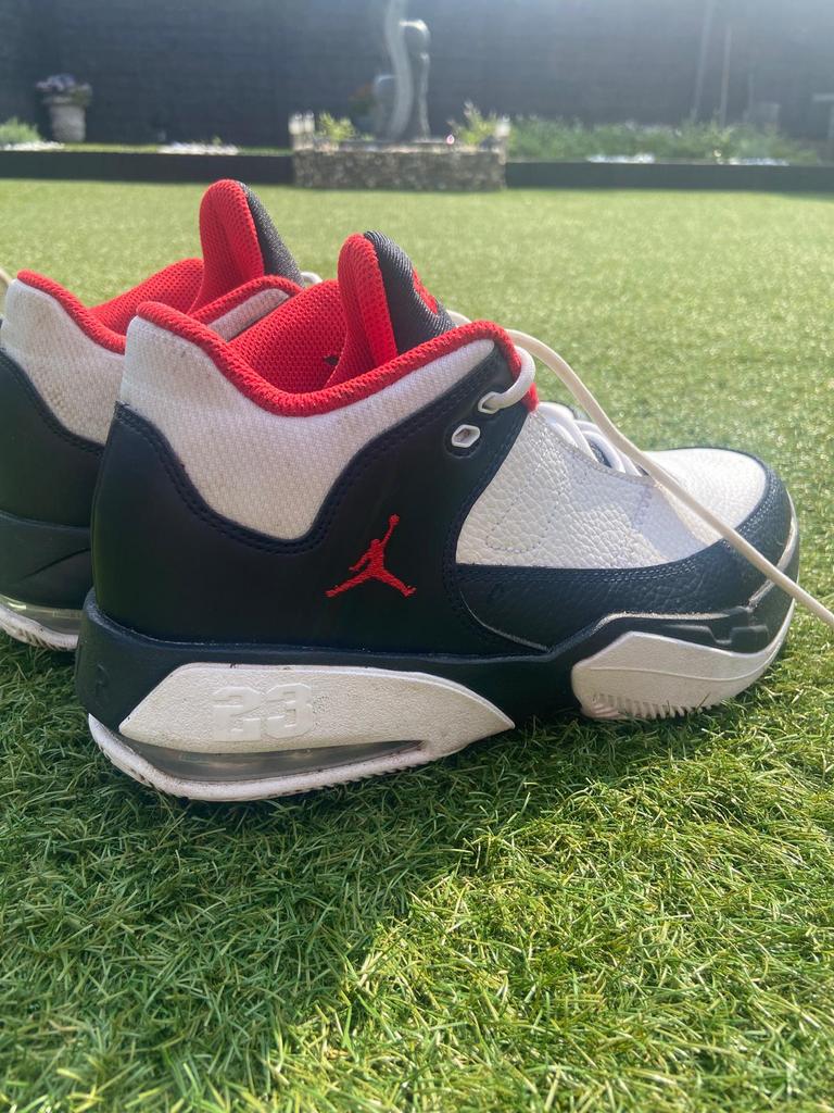 Jordan Max Aura 3, Enlèvement ou Envoi, Comme neuf, Chaussures