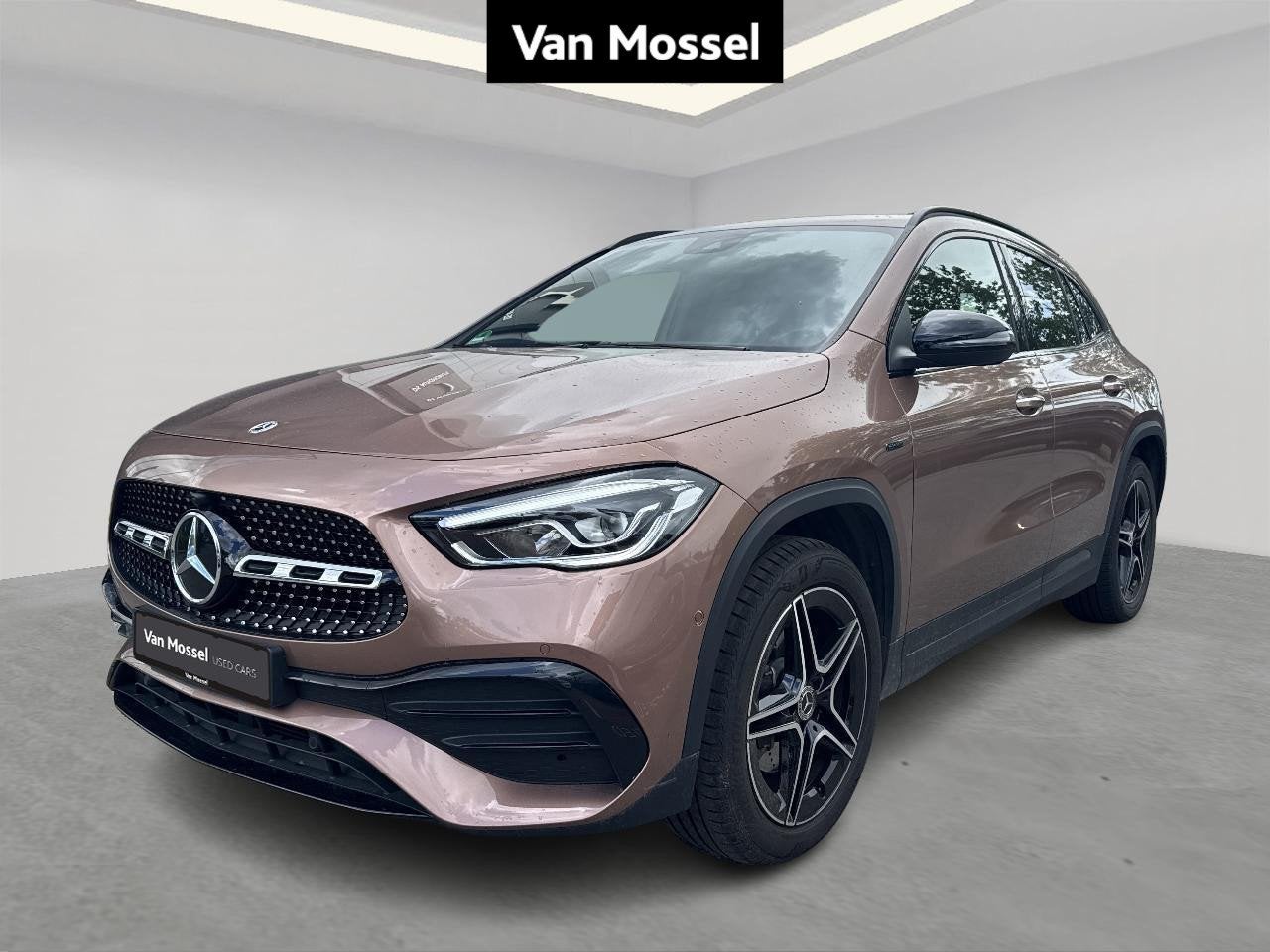 Mercedes-Benz GLA 250 e AMG Line (automatique), Autos, 218 ch, 1800 kg, Entreprise, 16 kWh