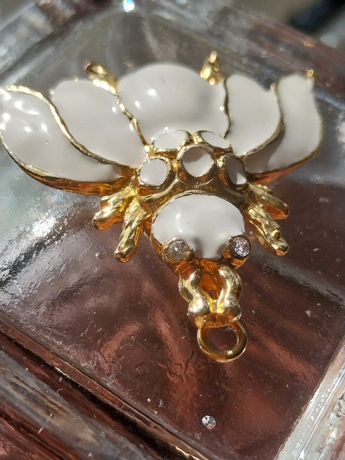 Vintage witte emaille bijenbroche / hanger (goudkleurig), Ophalen, Wit, Goud