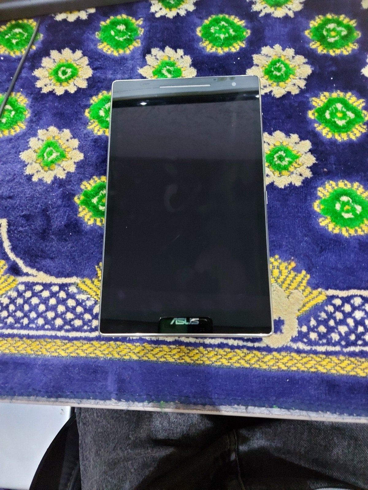 Hier verkoop ik me asus tablet omdat ik het niet meer wil, Ophalen