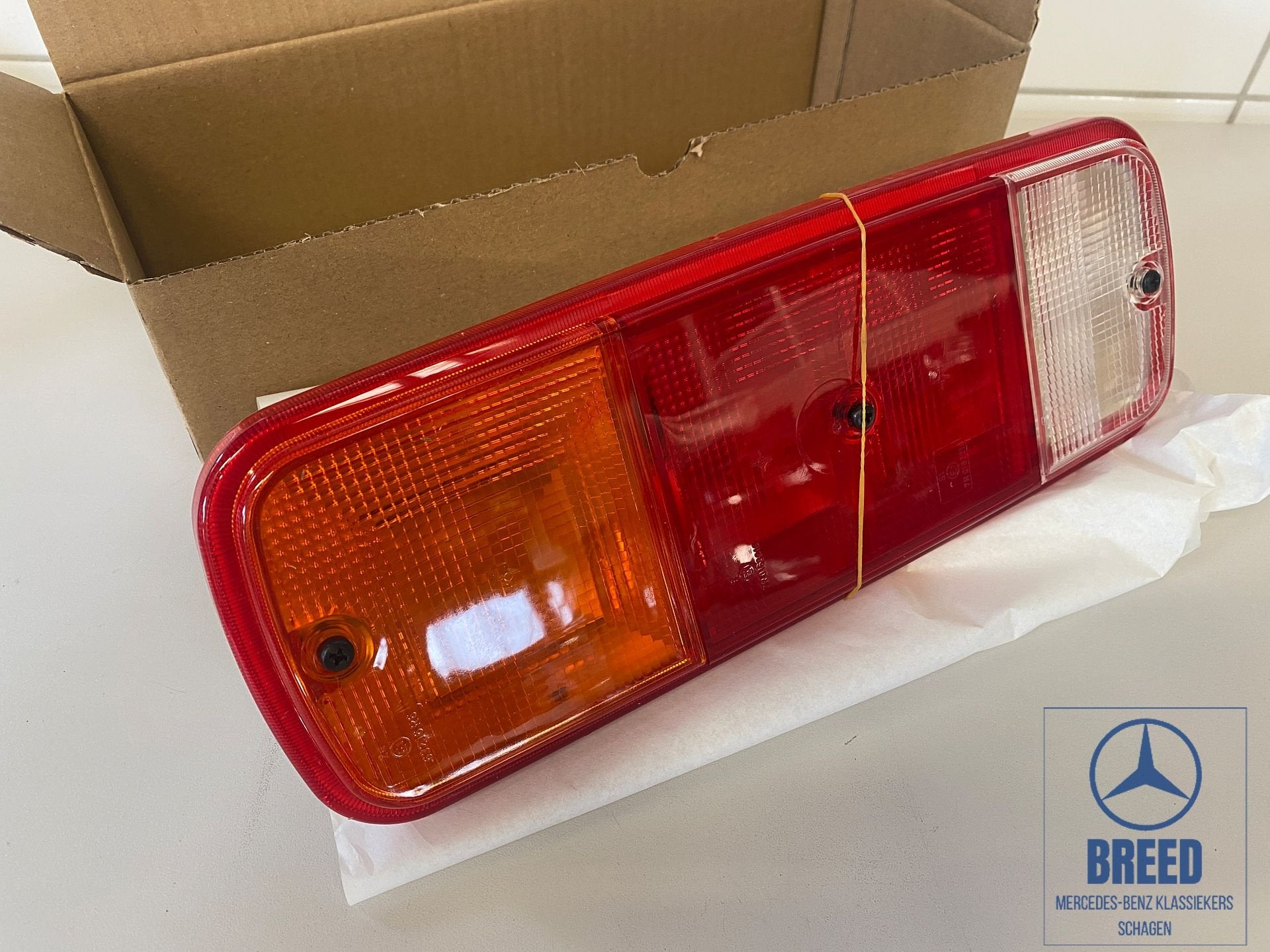 NOS achterlicht voor Mercedes-Benz W601 W602 W611 T1 TN, Auto-onderdelen, -, Nieuw, Ophalen of Verzenden, -