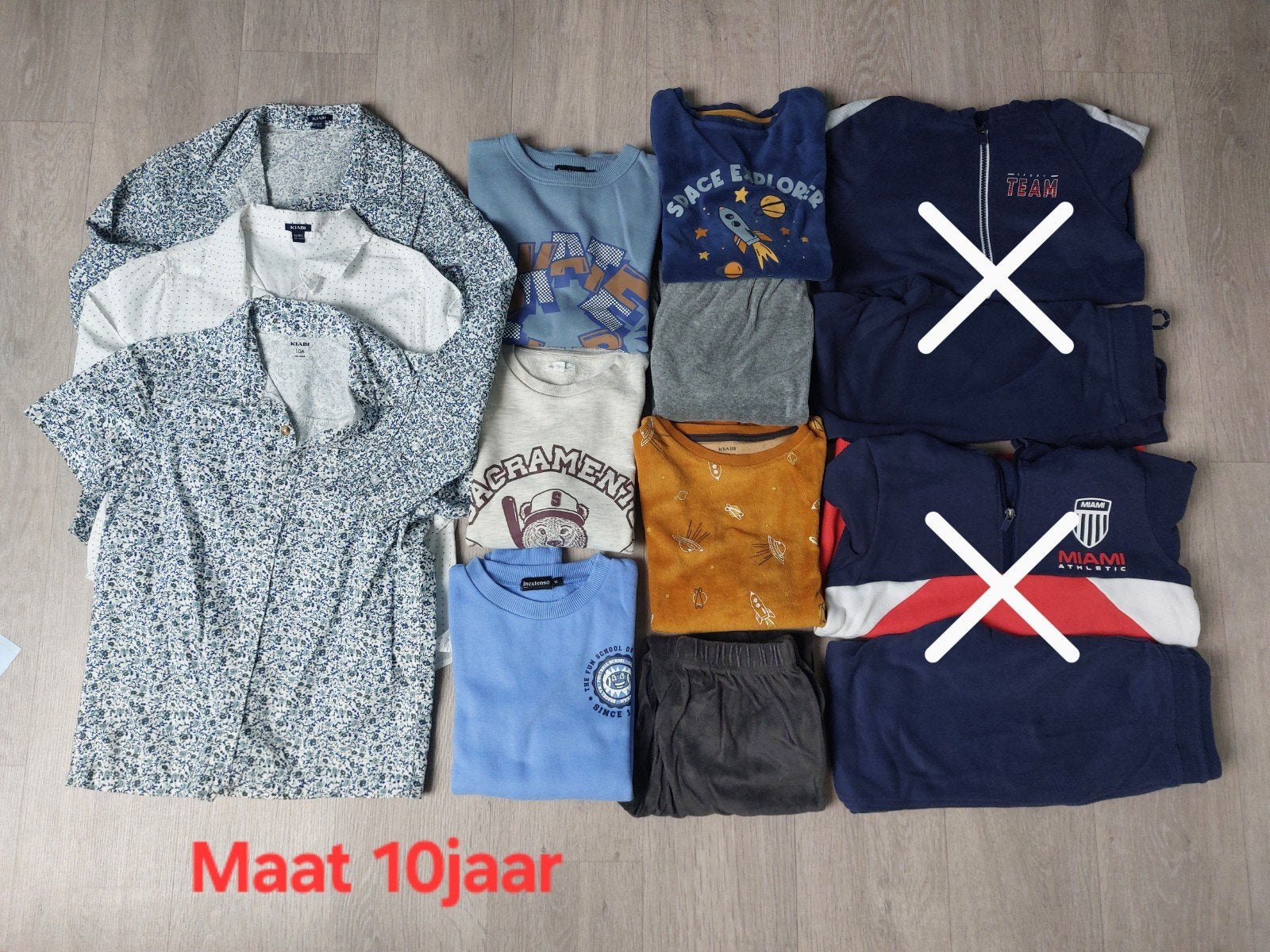 Pakket 1 jongenskledij maat 10 jaar, Enlèvement ou Envoi, Comme neuf, Taille 140