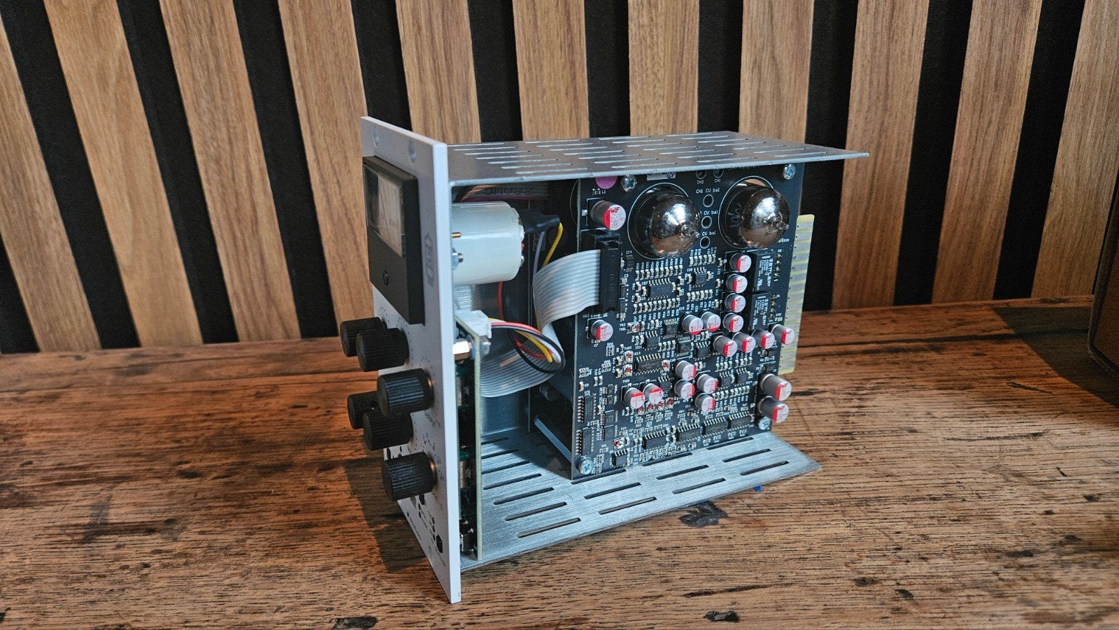 WES Audio Rhea 500 series Vari-mu style buizencompresser, Ophalen of Verzenden, Compressor
