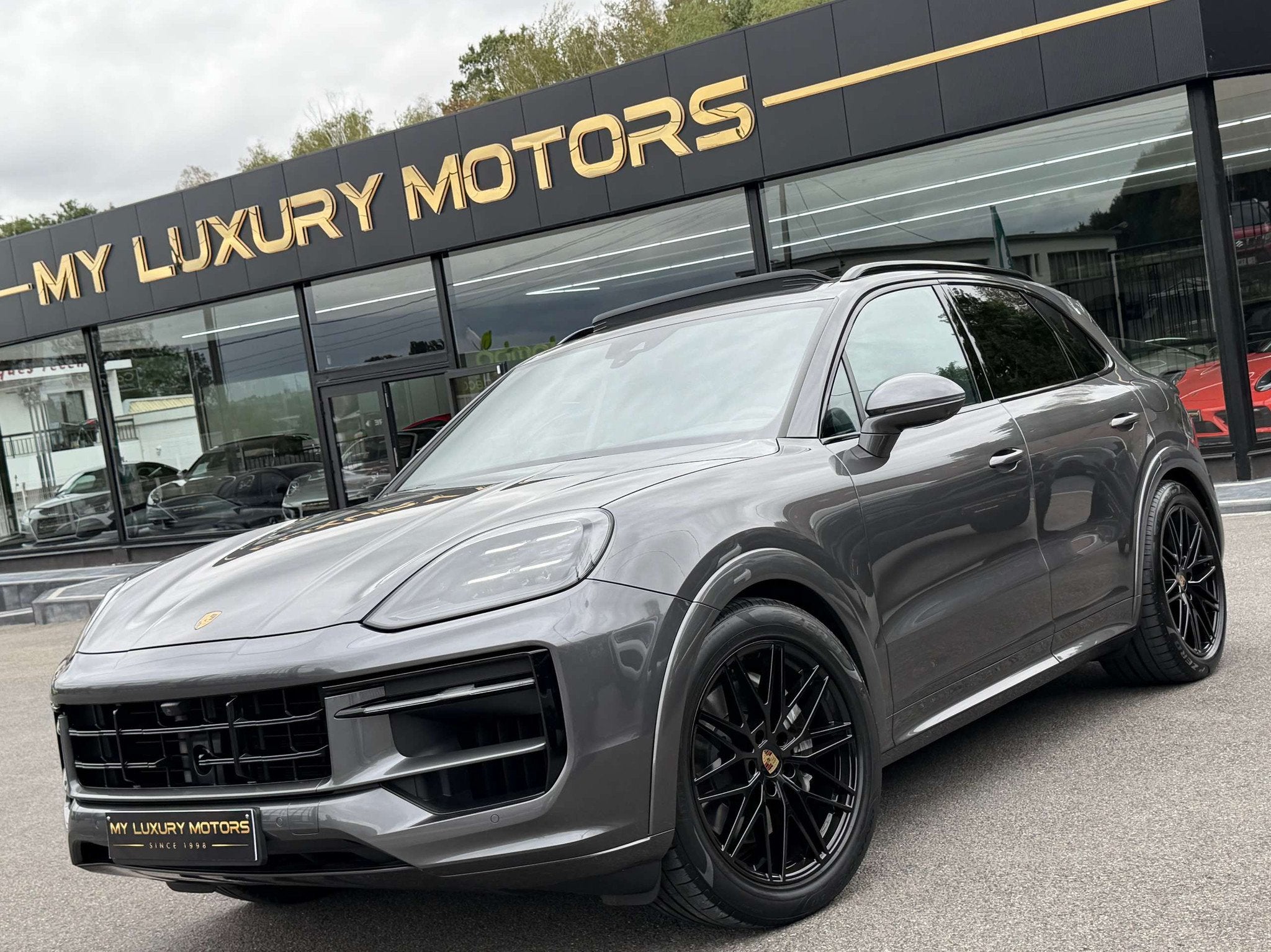 Porsche Cayenne E-Hybrid 3.0 Turbo | Sport Design | Black Pa, Auto's, Automaat, Cayenne, Gebruikt, Zwart