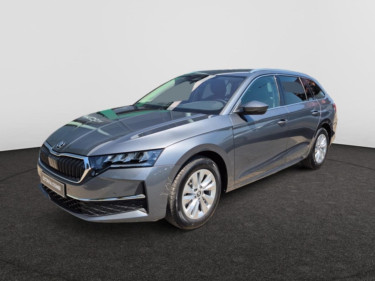 Skoda Octavia Combi 1.5 TSI eTec MHEV Family DSG, Auto's, Automaat, 115 g/km, Break, Elektrische koffer