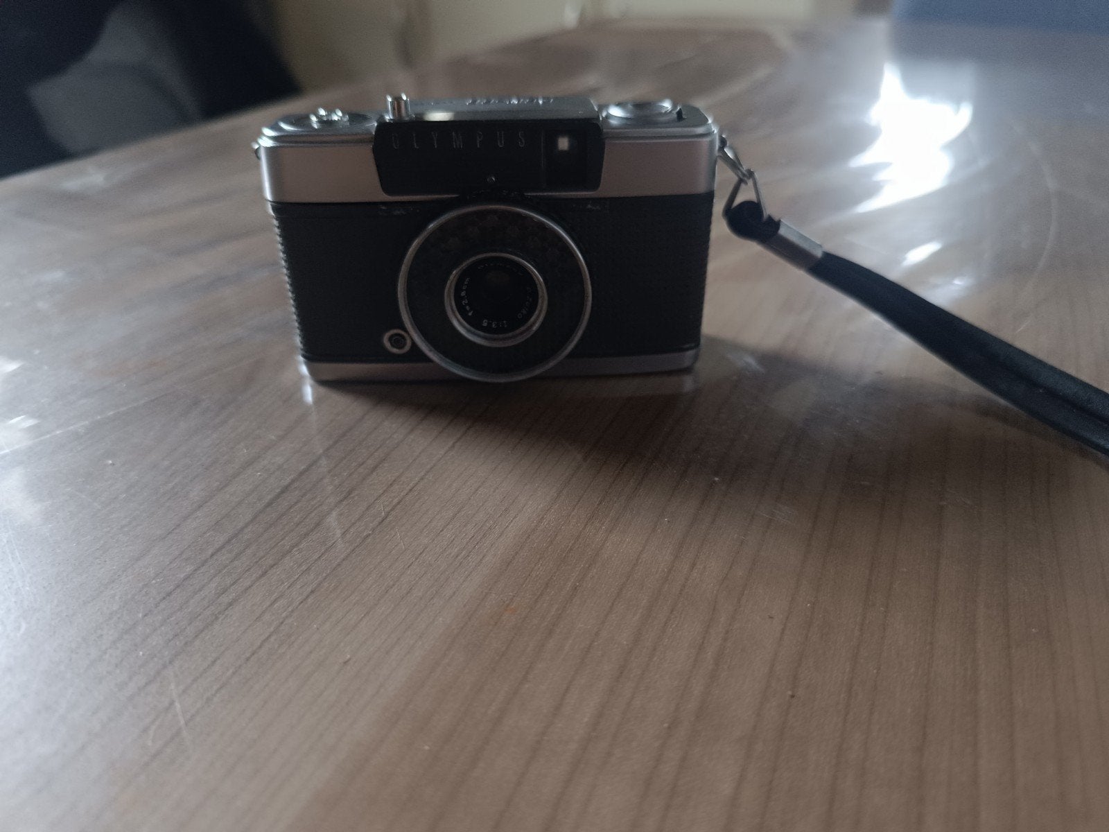 un Olympus Pen EE, Enlèvement, Olympus