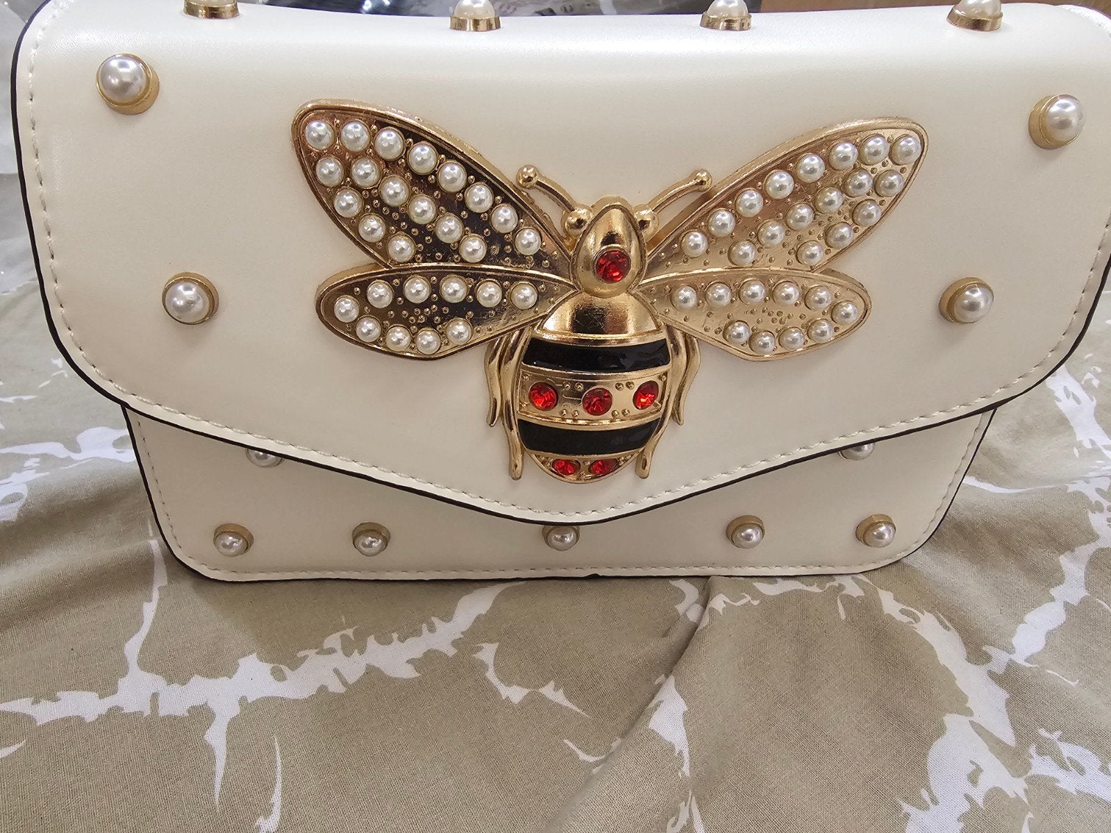 Sac à main blanc élégant avec abeille et strass, Bijoux, Sacs & Beauté, Sacs | Sacs Femme, Neuf, Sac à bandoulière, Blanc, Envoi