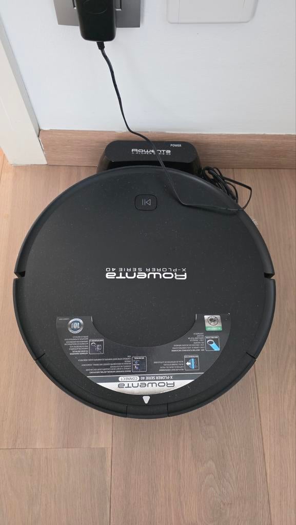 Robotstofzuiger Rowenta Xplore series 40 in goede staat, Ophalen of Verzenden, Robotstofzuiger
