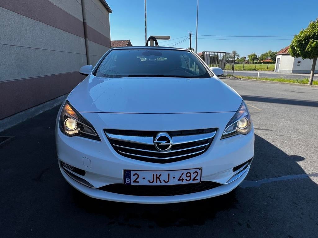 Opel Cascada 2014 Benzine Perfecte Staat! 176k km, Auto's, Opel, Particulier, Cascada, Airbags, Airconditioning, Alarm, Boordcomputer