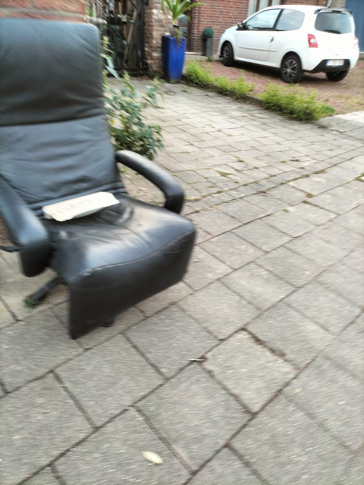 Gratis op te halen voor rommelmarkt heirstraat 52O opgrimbie, Ophalen