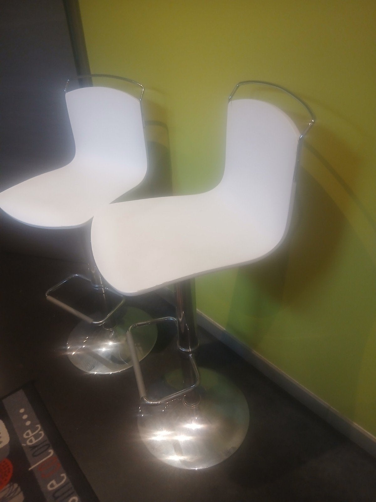 tabouret de cuisine, Enlèvement
