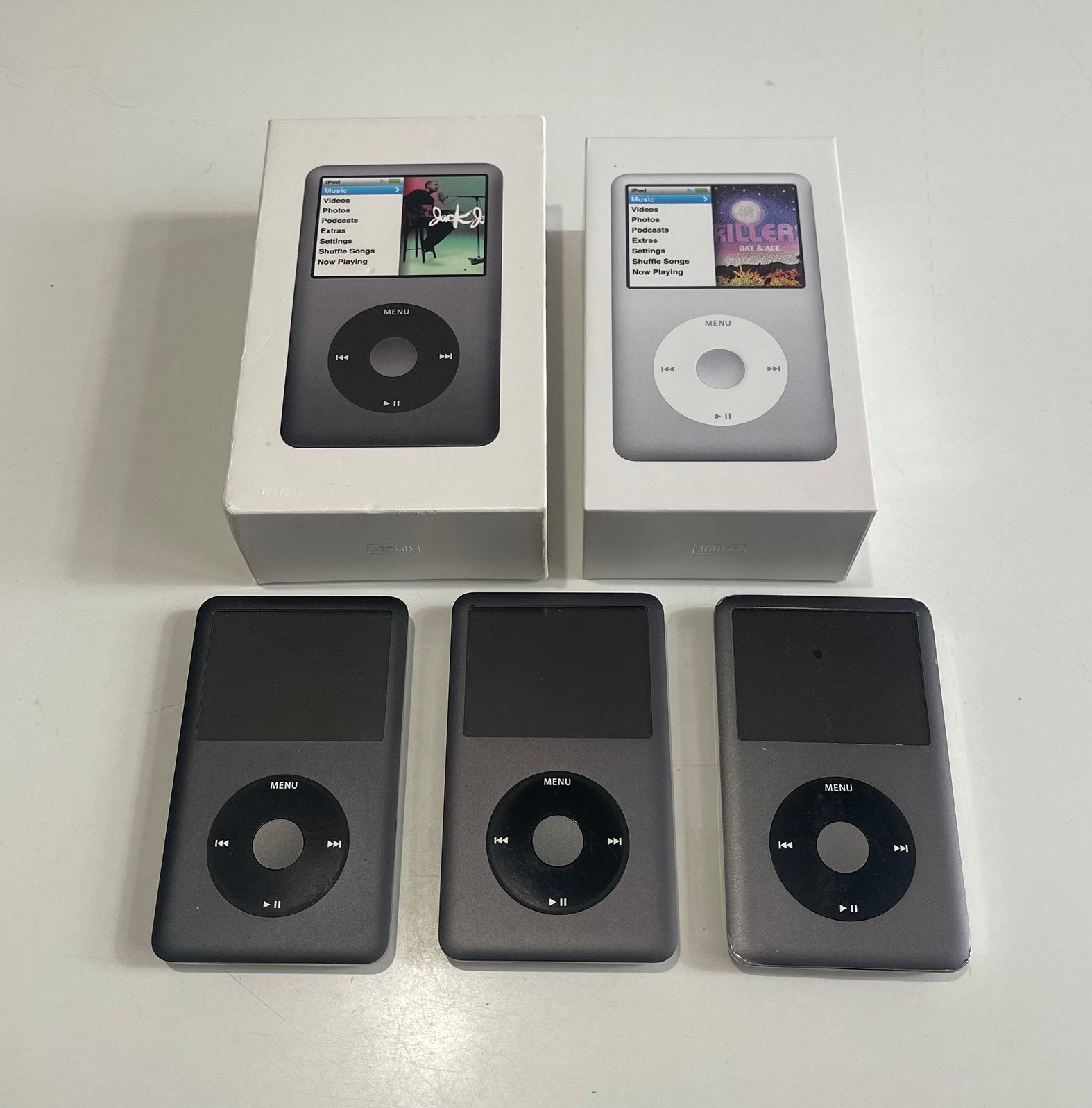 4x iPod classic à vendre, Enlèvement ou Envoi, Comme neuf, Argent