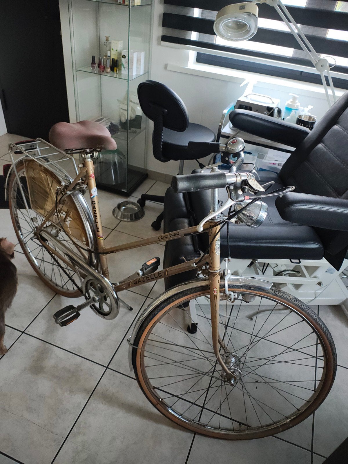 Vintage damesfiets, Ophalen