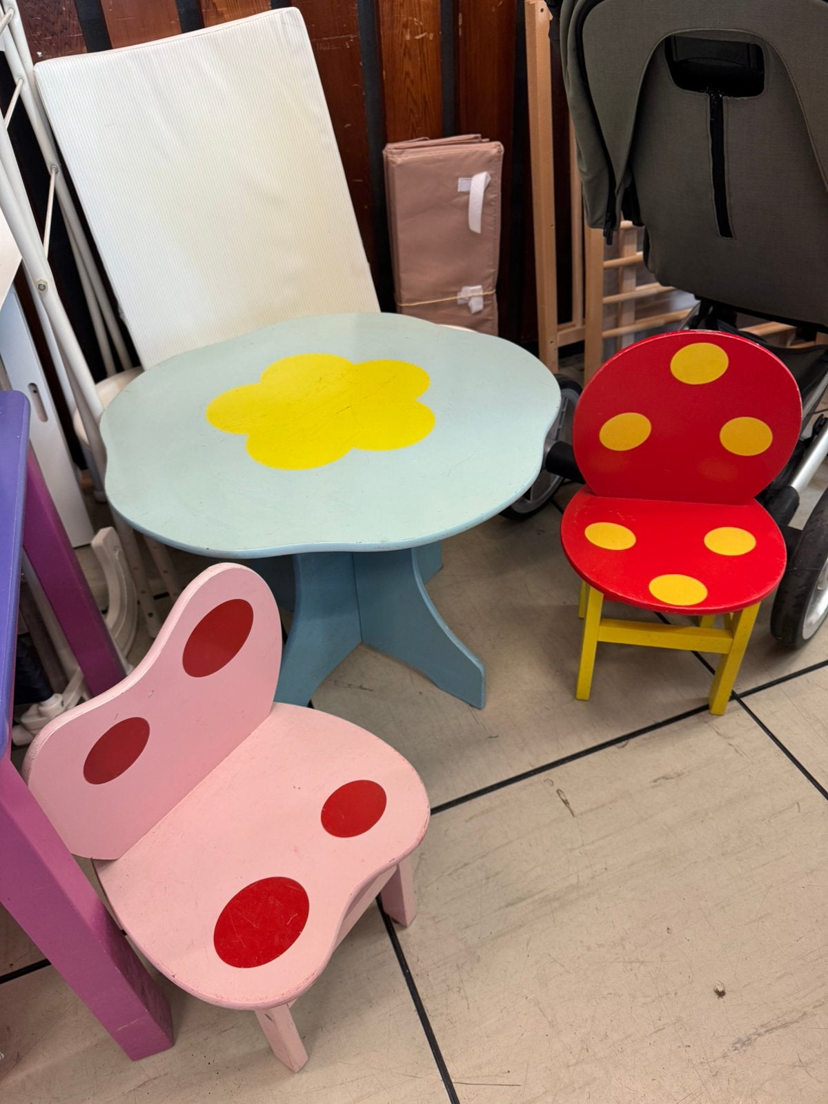 Kindertafel en stoelen, Kinderen en Baby's, Ophalen, Gebruikt, Stoel(en)