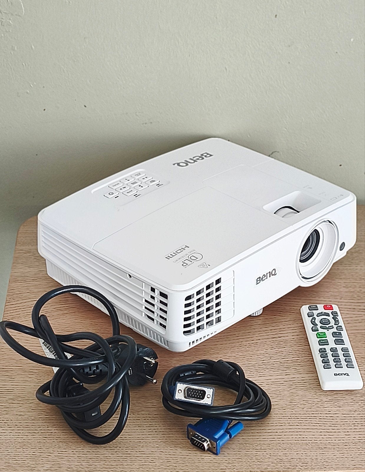 Benq projecteur vidéo / vidéoprojecteur Modèle
MS517H 3D, Enlèvement, Utilisé