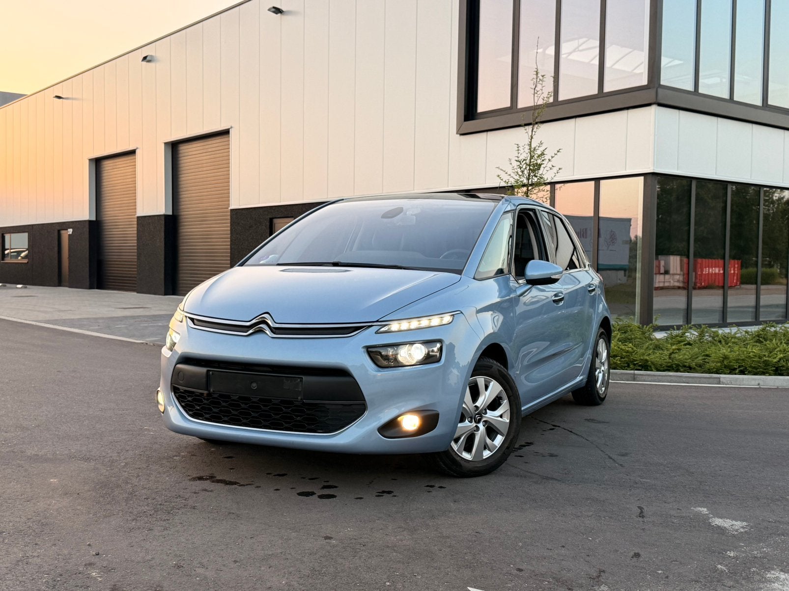 Citroen C4 Picasso - 1.2 Benzine - Gekeurd, Auto's, Monovolume, Euro 6, https://public.car-pass.be/vhr/f4727cde-e4e0-43ea-99dd-50a17e3aca0d