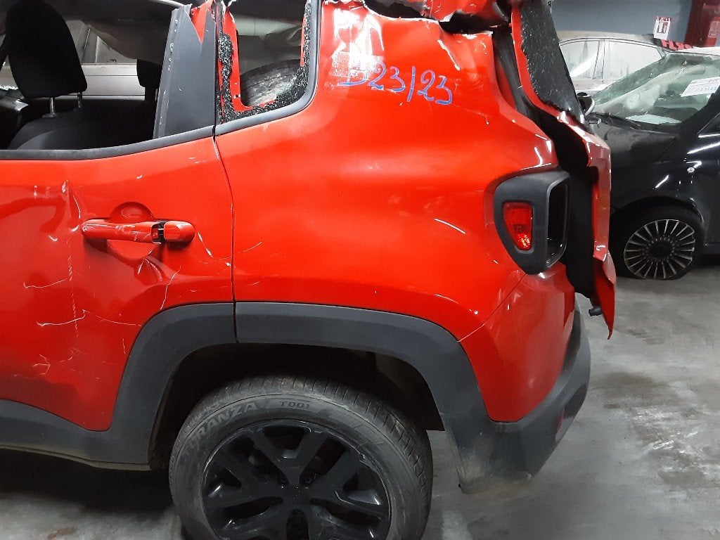 SPATBORD LINKS ACHTER Jeep Renegade (BU) (01-2014/12-2018), Webaccessibility@stellantis.com, Gebruikt, Stellantis N.V., Spatbord