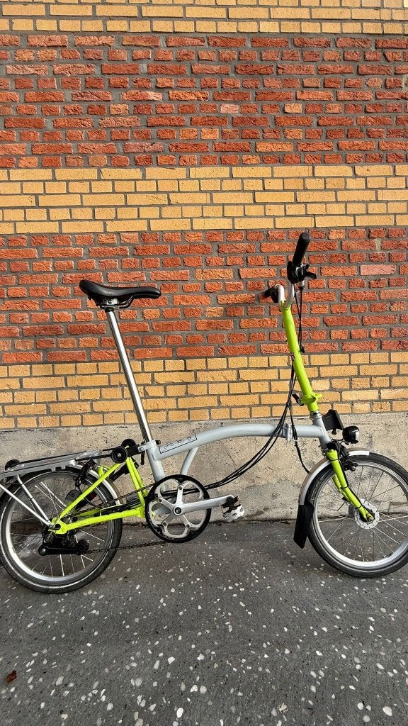 Brompton H6R grijs/limoengroen bagagerek voor dynamo, Ophalen, Brompton, Velgrem, 14 tot 16 inch