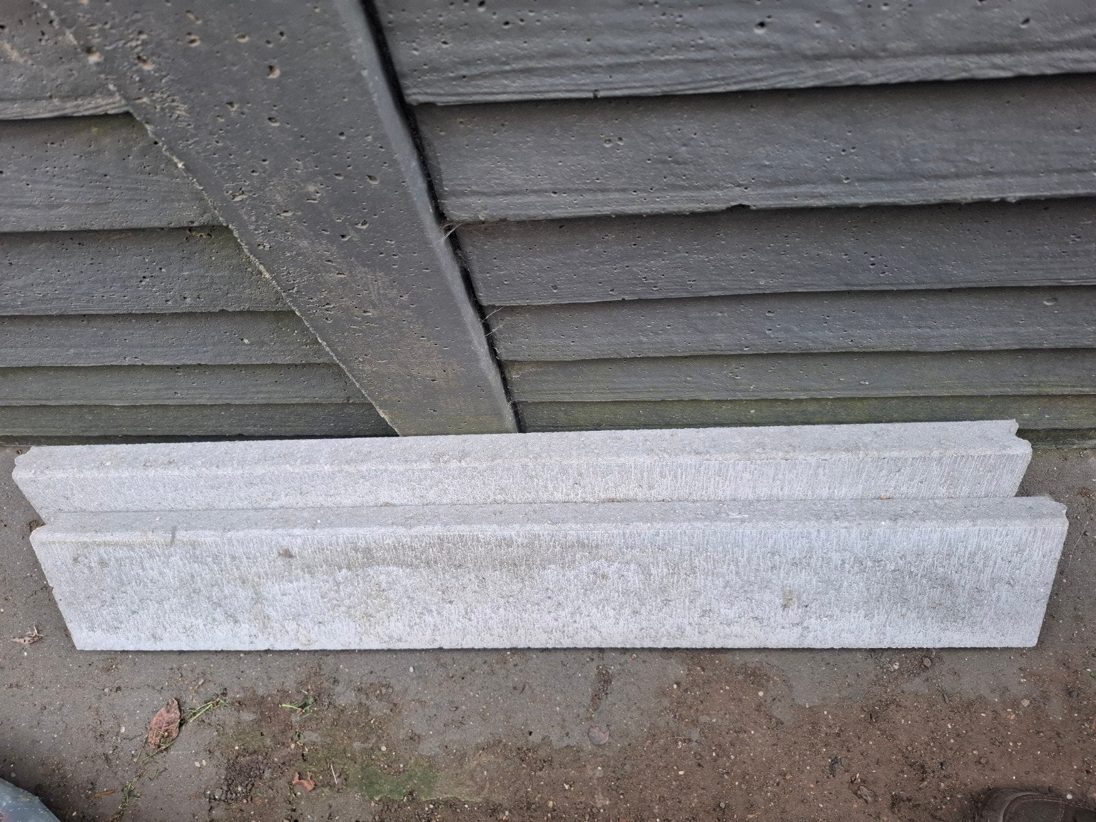 Boordstenen 2 stuks, Ophalen, 100 tot 200 cm, 25 cm of meer, Nieuw