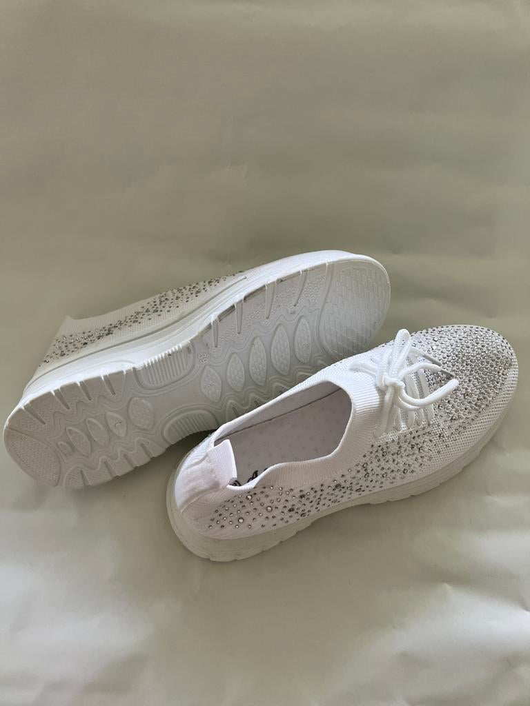 Petites chaussures neuves 39, Enlèvement, Neuf