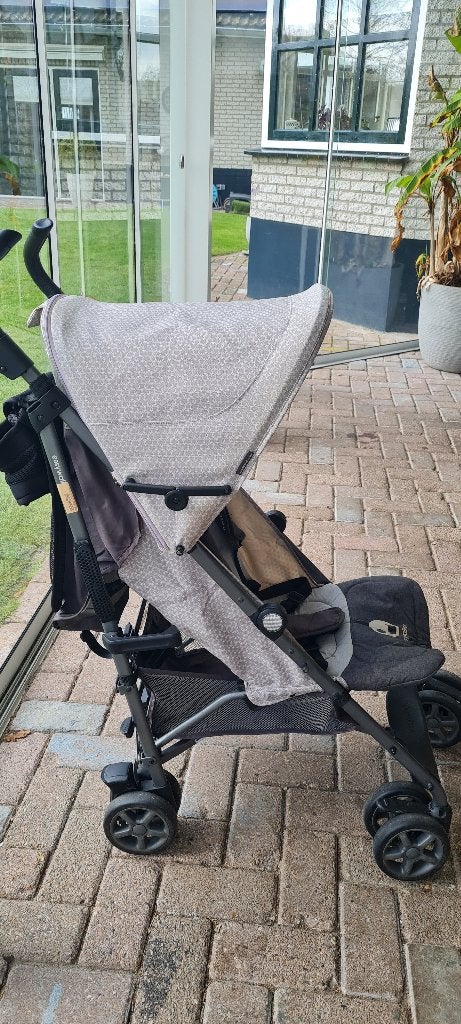 Buggy, Enfants & Bébés, Buggys, Comme neuf, Autres marques, Protection de pluie, Dossier réglable, Ombrelle, Enlèvement